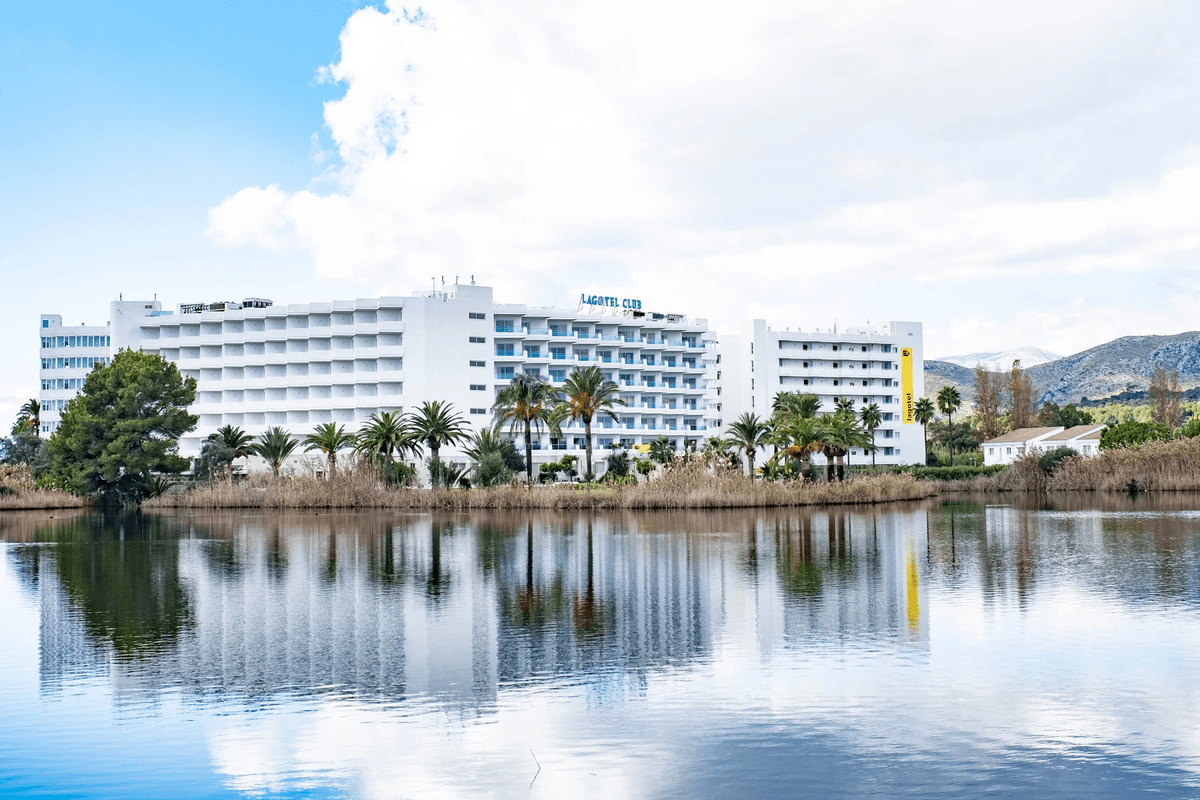 Eix Lagotel Holiday Resort 4*