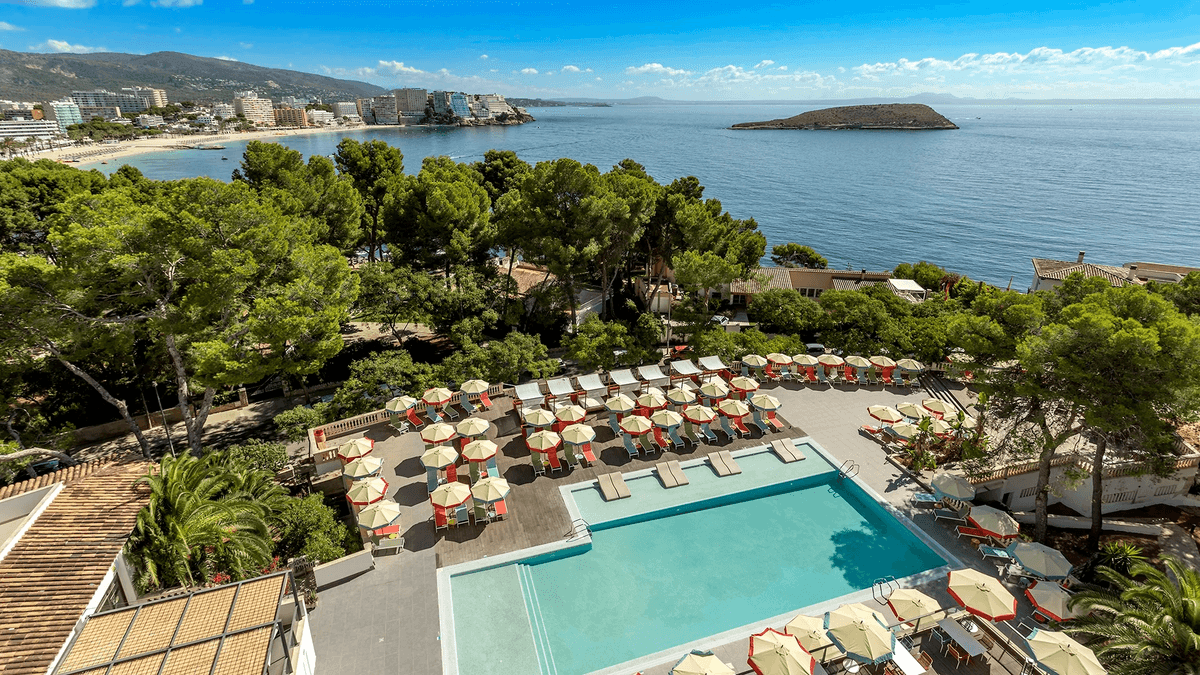 Готель Alua Calvia 4*